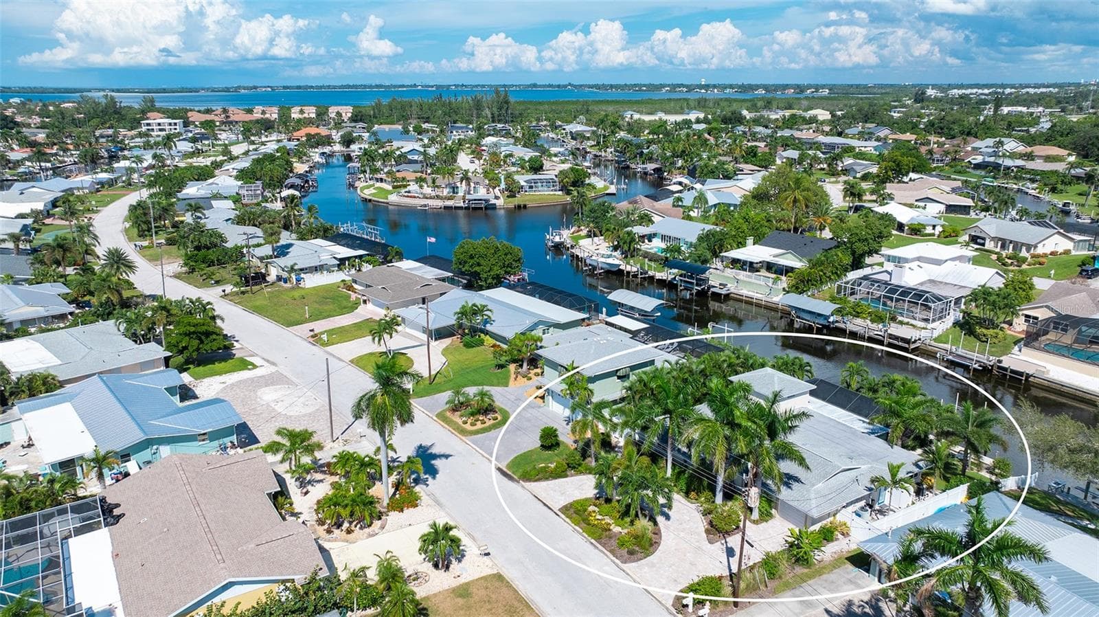 Coral Shores canal living, with waterways stretching toward the coast. - 4907 CORAL BLVD, BRADENTON