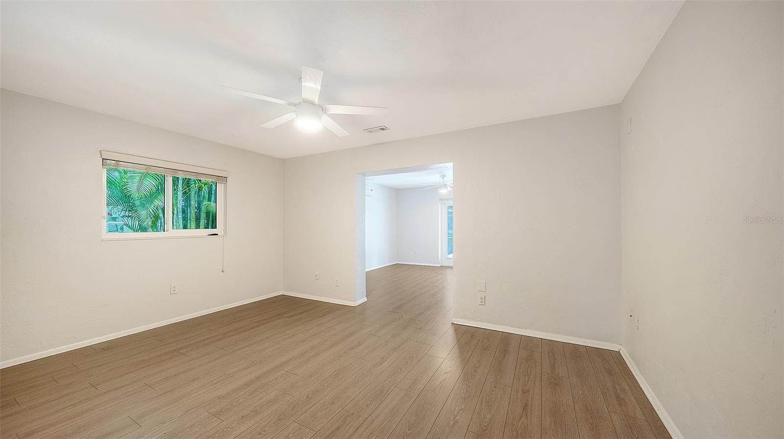Large Master Bedroom retreat with an adjoining sitting area. - 4907 CORAL BLVD, BRADENTON