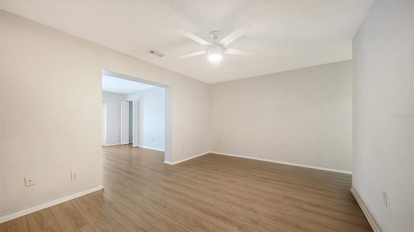 Flexible adjoining space for relaxing at the end of the day. - 4907 CORAL BLVD, BRADENTON