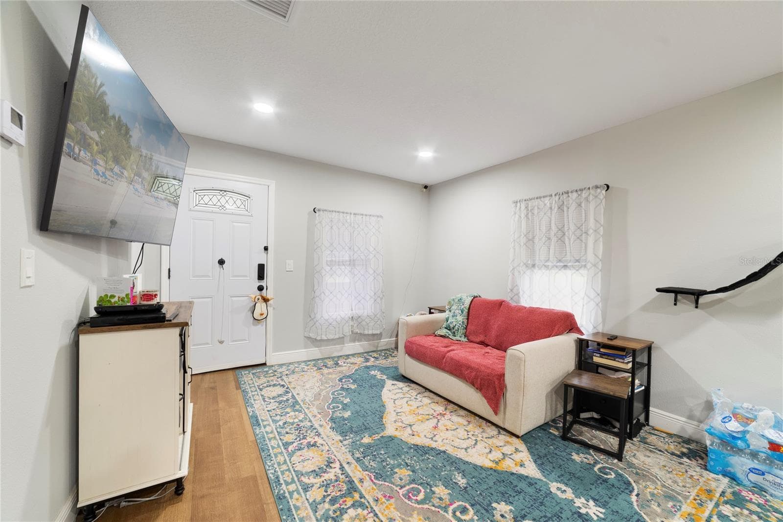 Single Family Residence at 812 S LOCUST AVE, SANFORD, photo 5 of 16