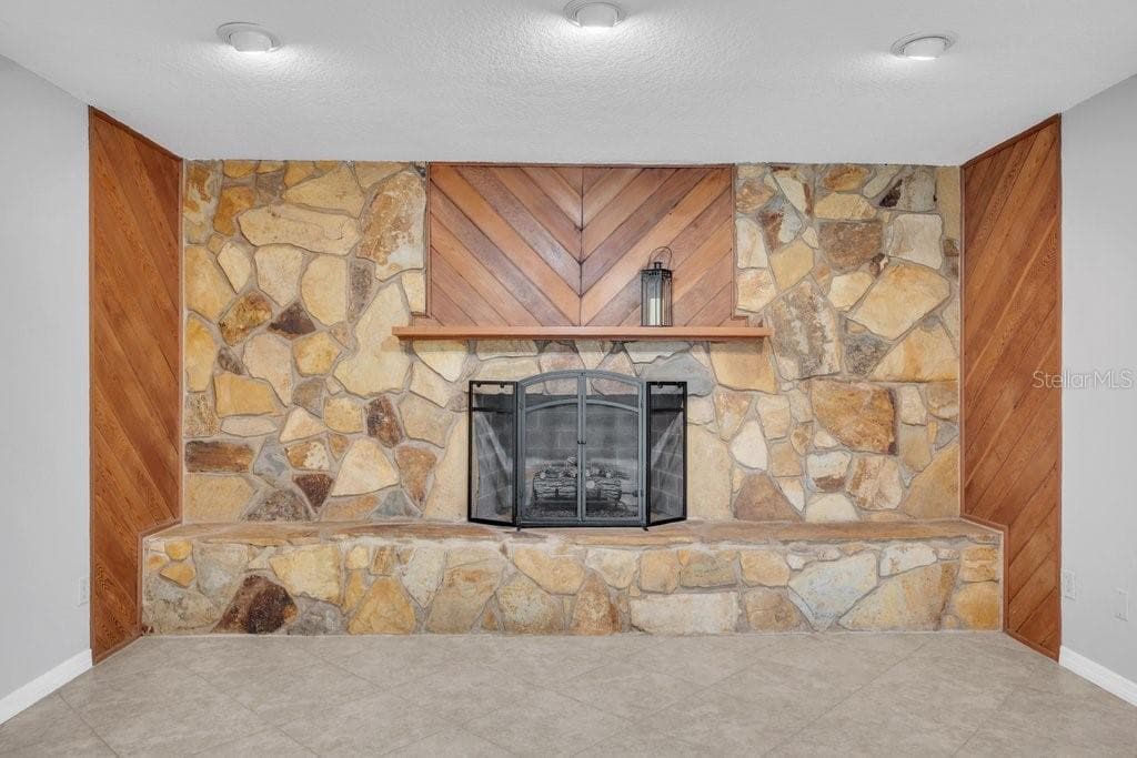 Great room - 5710 WO GRIFFIN RD, PLANT CITY