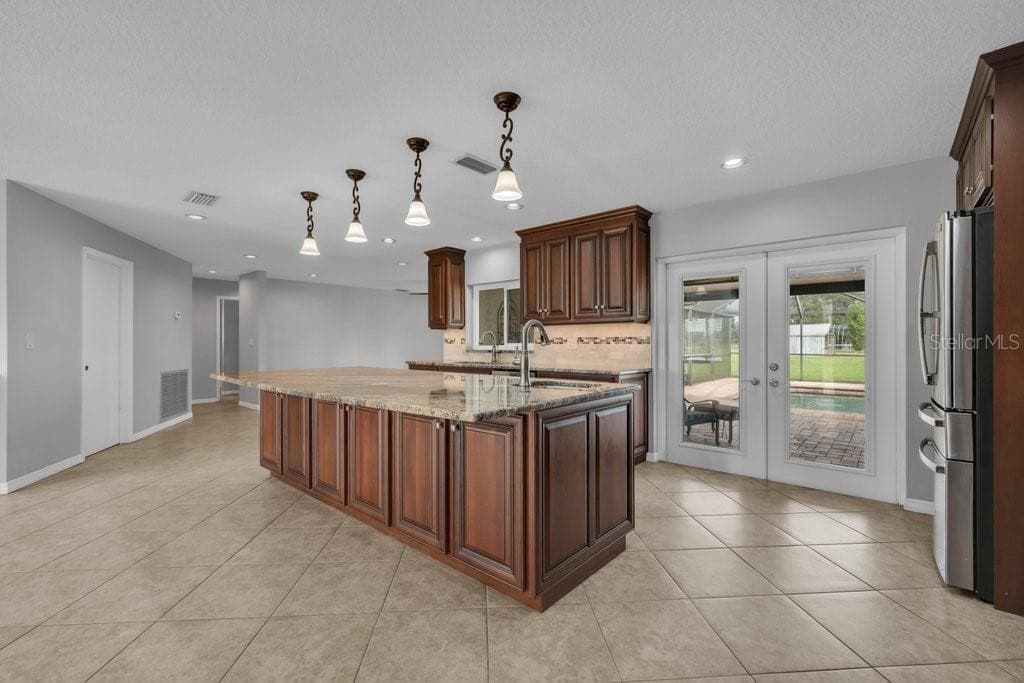 Single Family Residence at 5710 WO GRIFFIN RD, PLANT CITY, photo 5 of 57