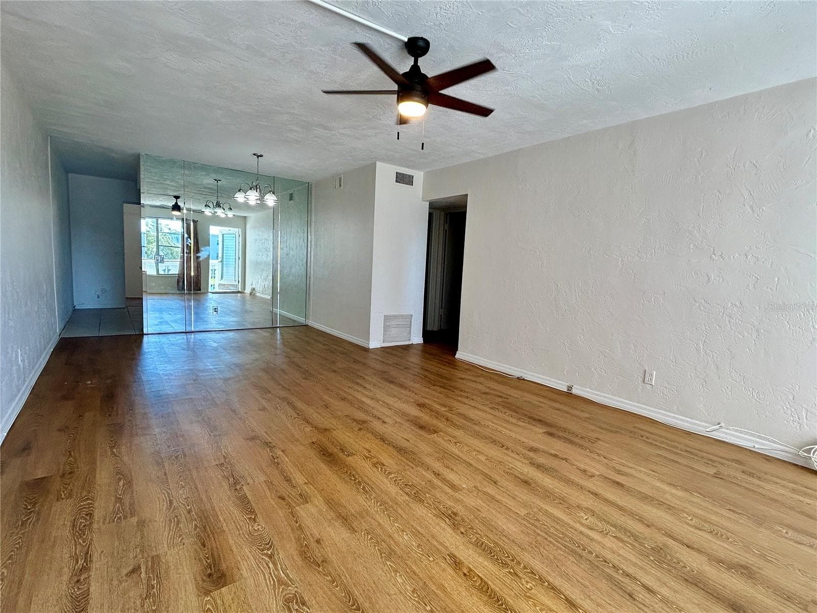 Condominium at 2454 AUSTRALIA WAY E #38, CLEARWATER, photo 4 of 44
