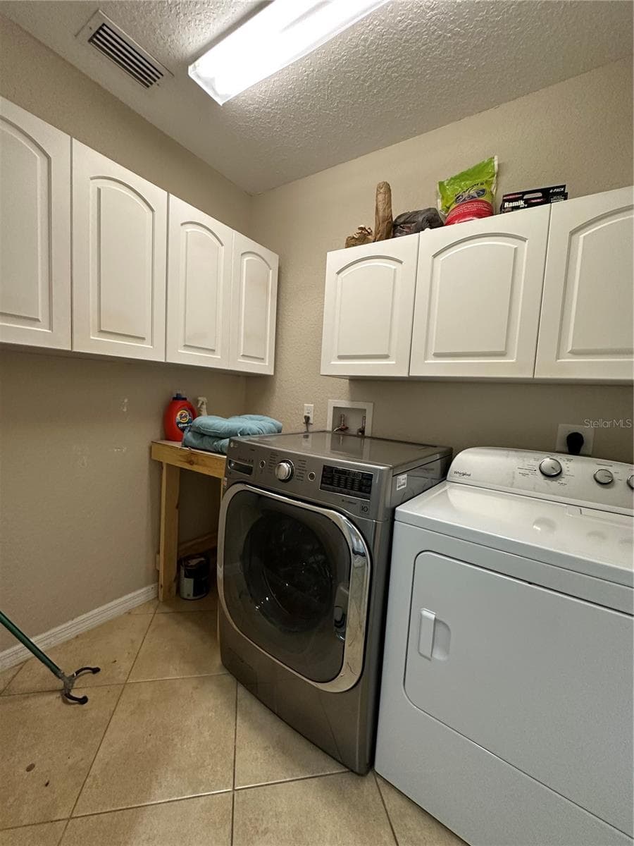 Single Family Residence at 1791 EZELLE AVE, LARGO, photo 15 of 26