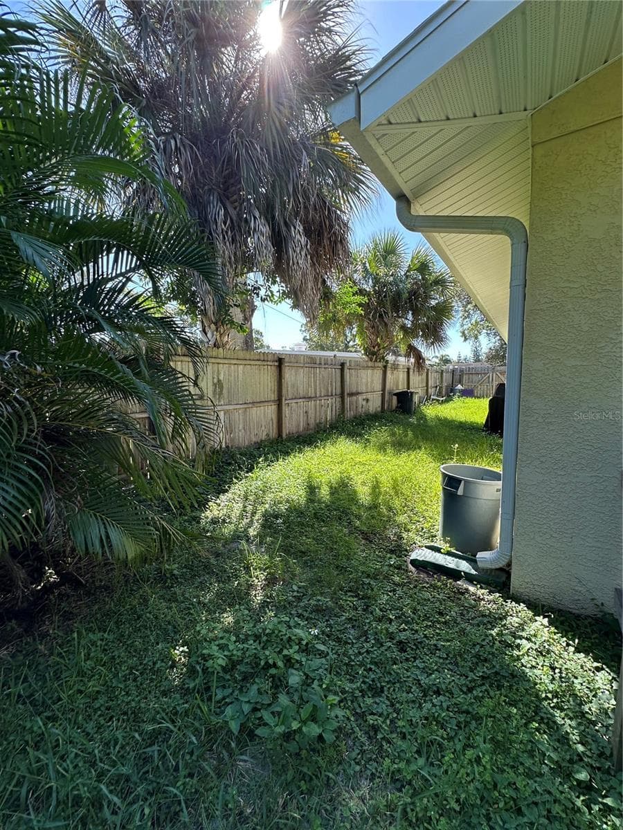 Single Family Residence at 1791 EZELLE AVE, LARGO, photo 22 of 26