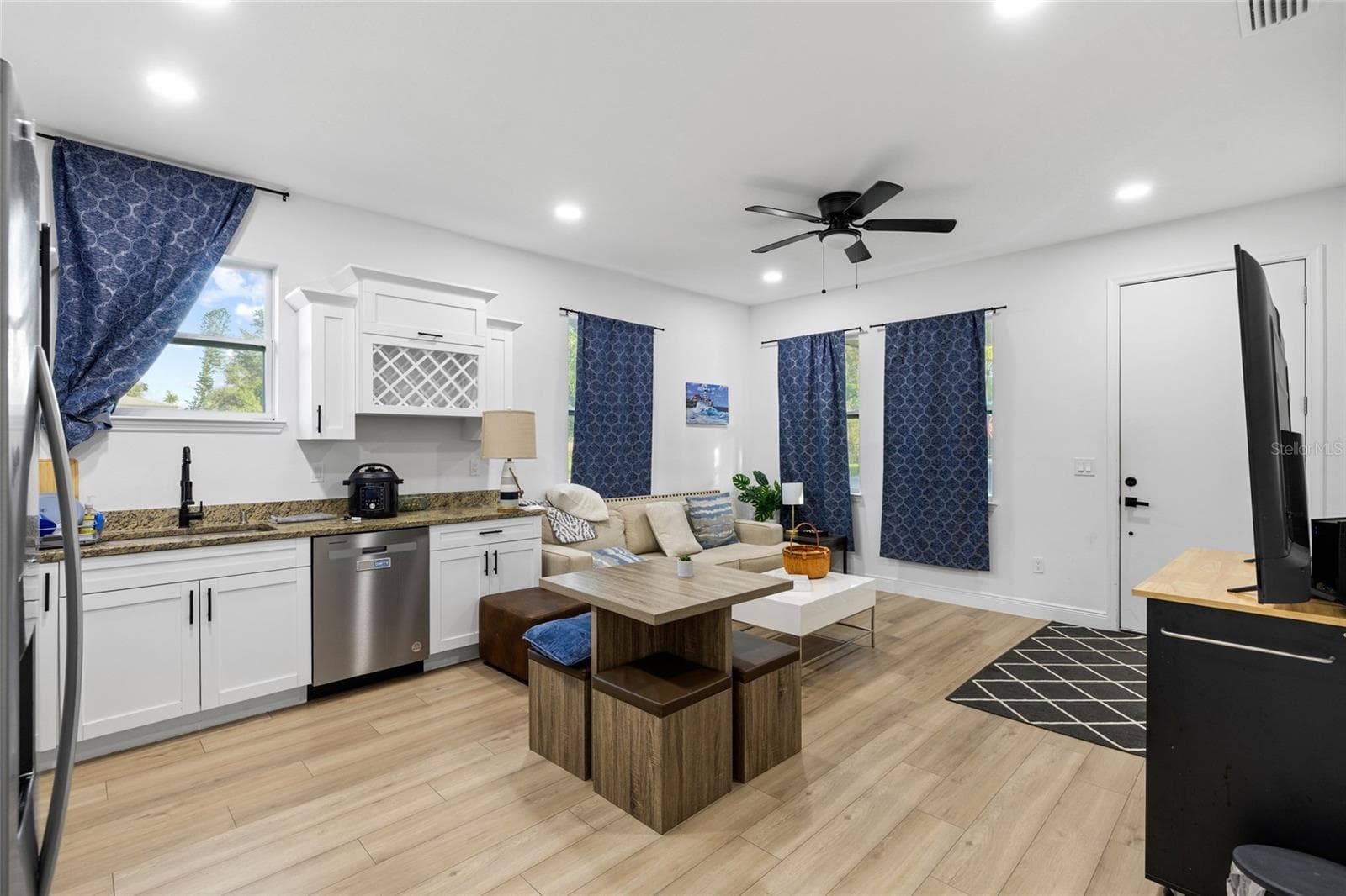 Single Family Residence at 2551 LANGDON AVE S, ST PETERSBURG, photo 5 of 16
