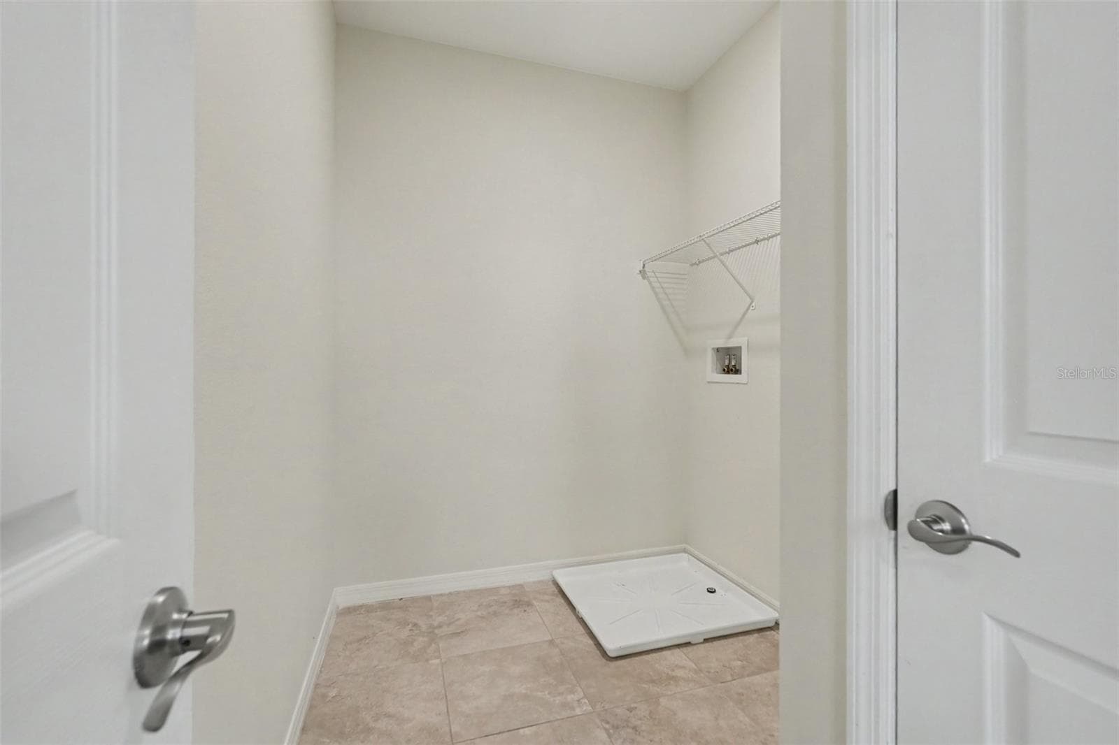 Townhouse at 2886 GRAND KEMERTON PL, TAMPA, photo 12 of 18