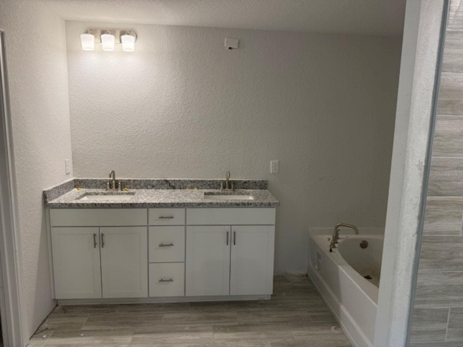 Similar home with same floor plan. Colors and options may vary. - 2234 NW 23RD LOOP, OCALA