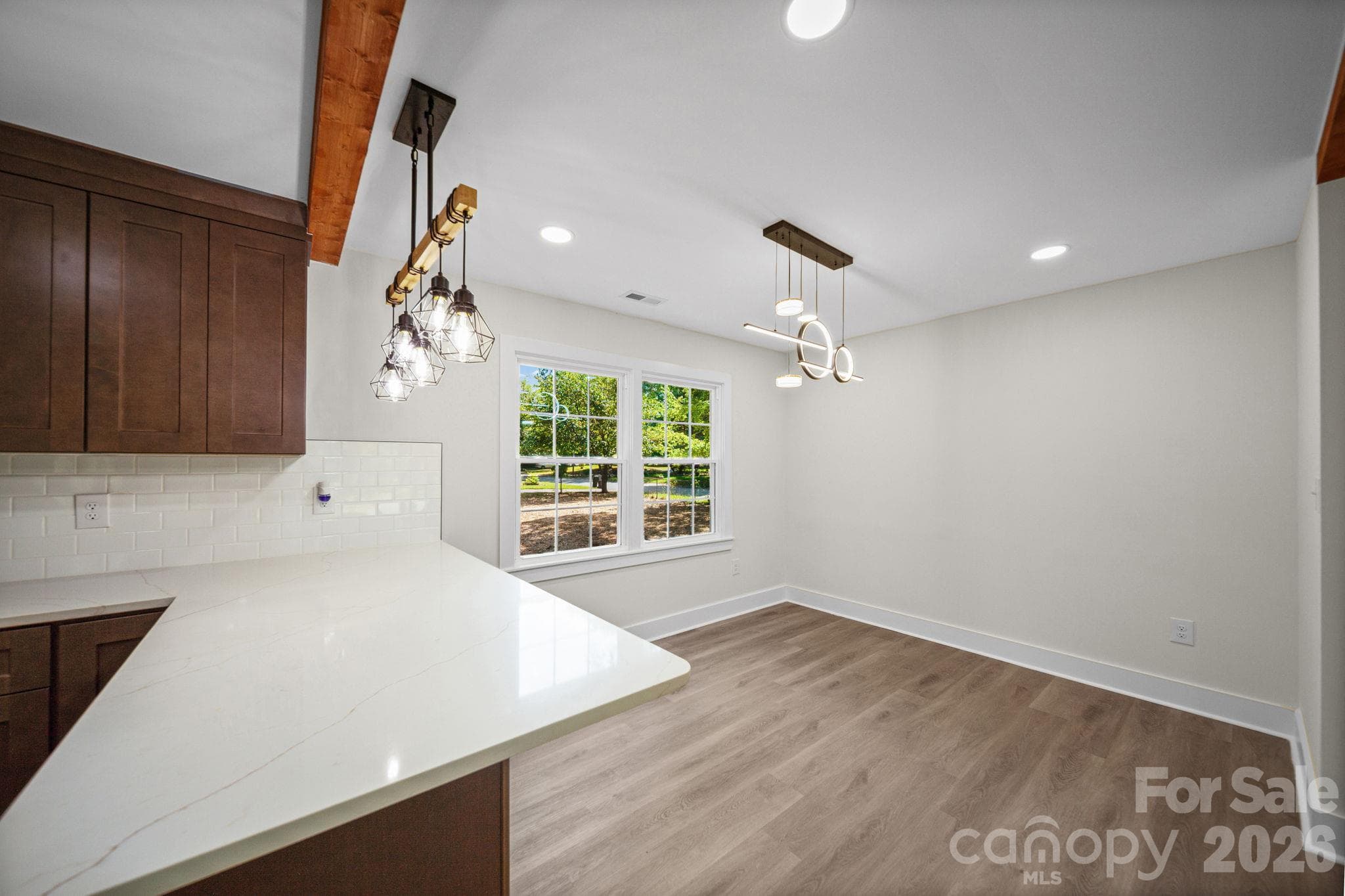Single Family Residence at 6800 ludwig Drive, Charlotte, photo 9 of 35