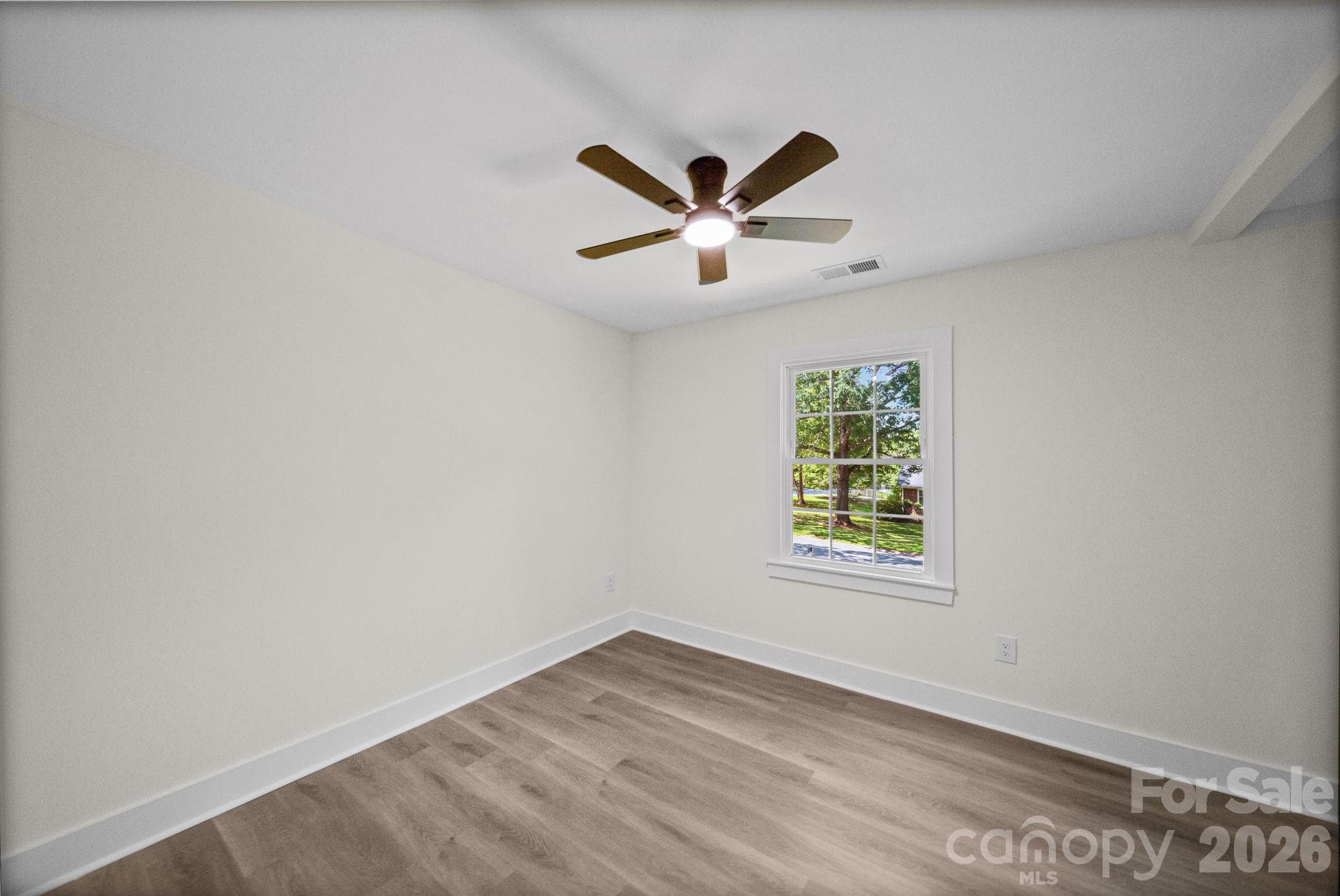 Single Family Residence at 6800 ludwig Drive, Charlotte, photo 14 of 35