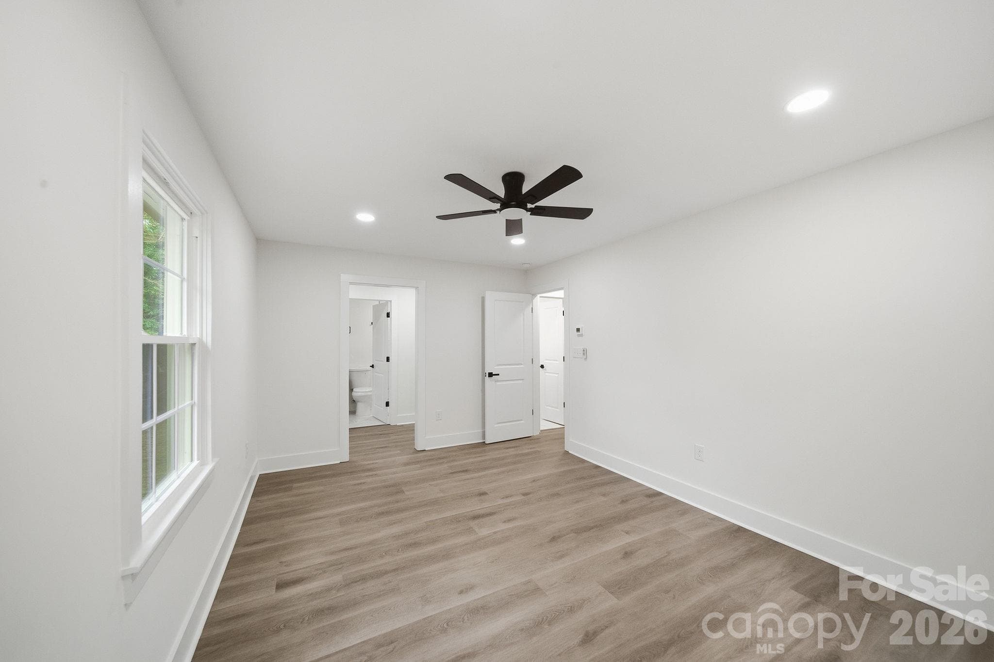 Single Family Residence at 6800 ludwig Drive, Charlotte, photo 19 of 35