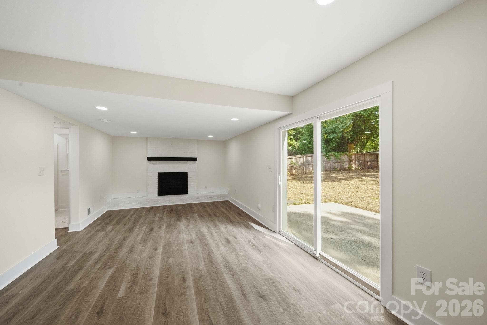 Single Family Residence at 6800 ludwig Drive, Charlotte, photo 24 of 35