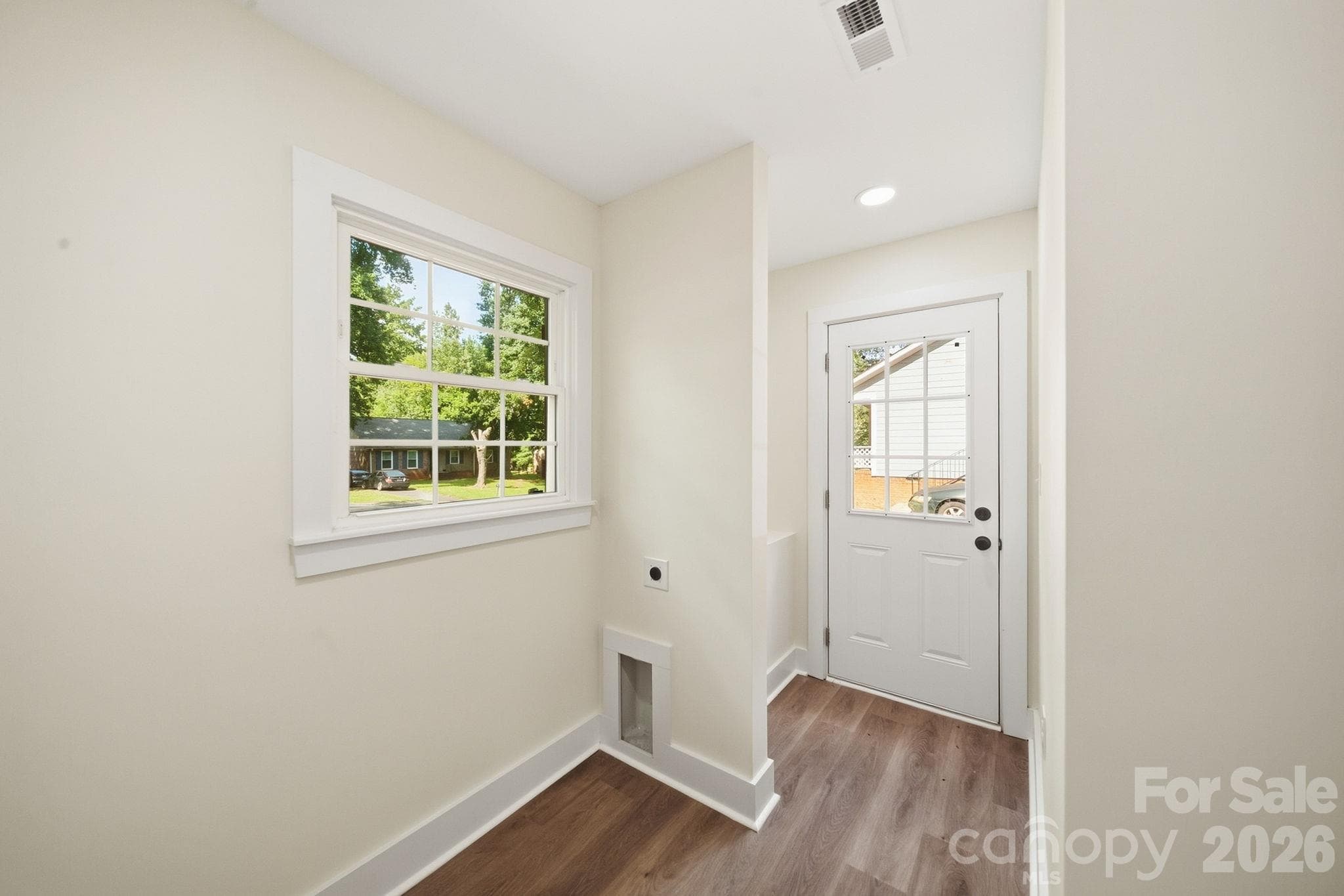 Single Family Residence at 6800 ludwig Drive, Charlotte, photo 31 of 35