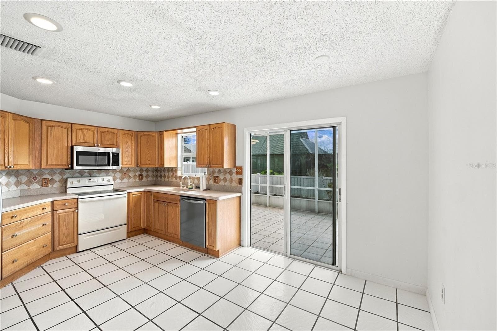 Single Family Residence at 3 AVALON TER, PALM COAST, photo 14 of 53