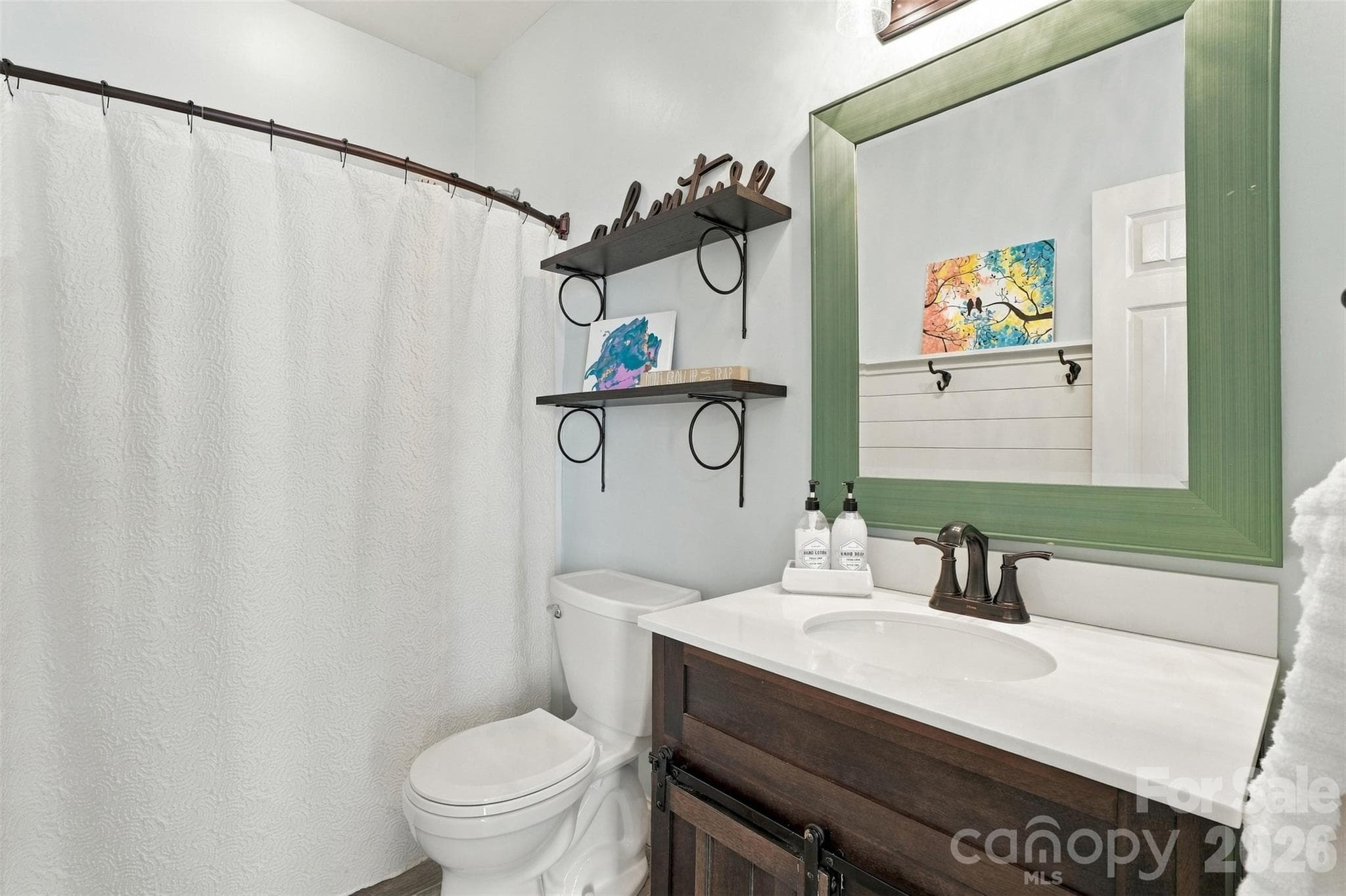 Secondary Bathroom - 544 Glen Walk Drive, Fort Mill