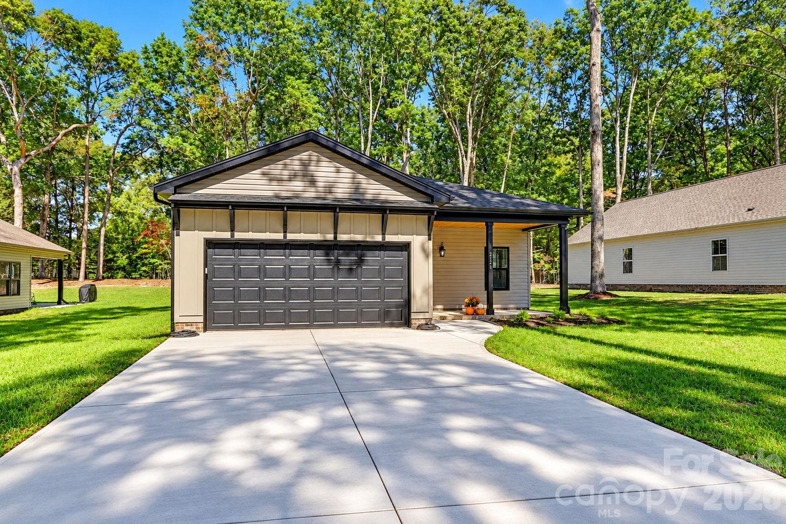 Single Family Residence at 2121 Woodhurst Lane, Albemarle, photo 6 of 47