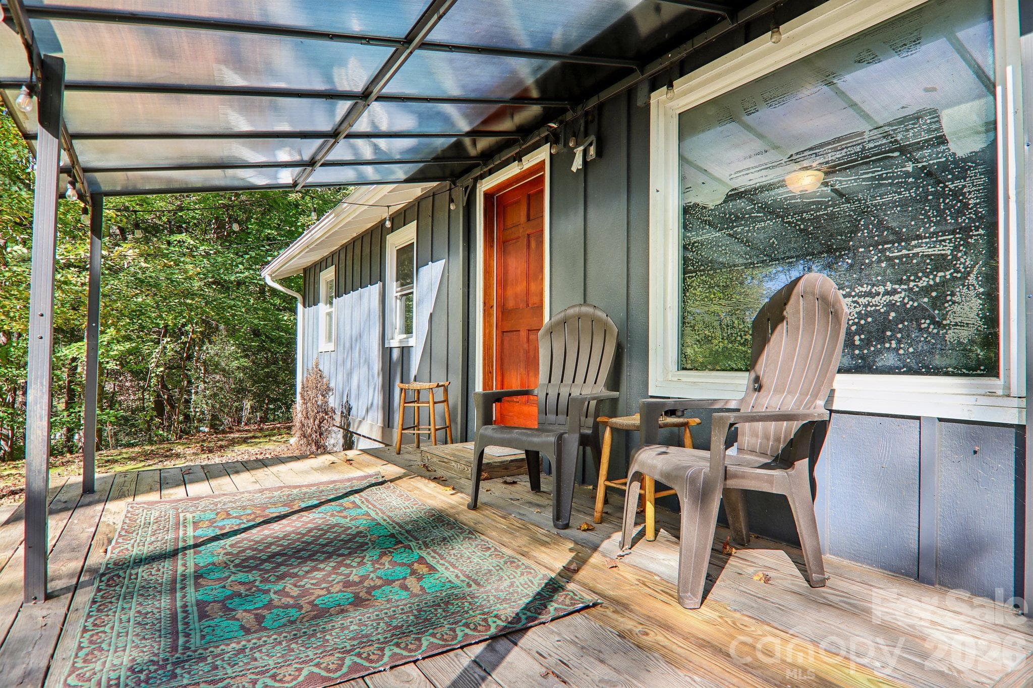 Covered front deck - 32 Viola Lane, Swannanoa