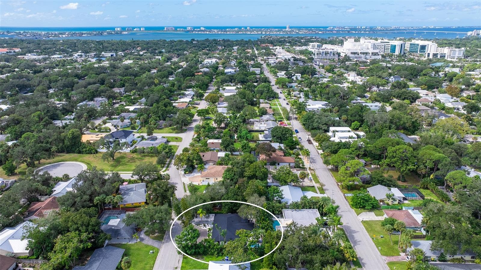 Single Family Residence at 2375 DATURA ST, SARASOTA, photo 2 of 60