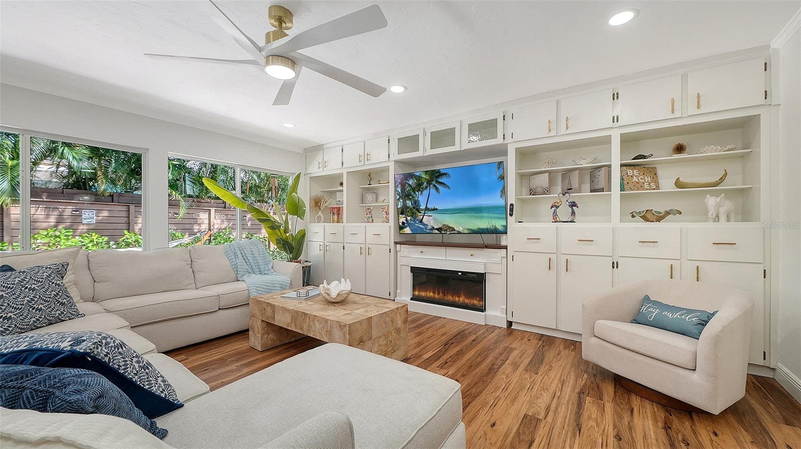 Single Family Residence at 2375 DATURA ST, SARASOTA, photo 22 of 60