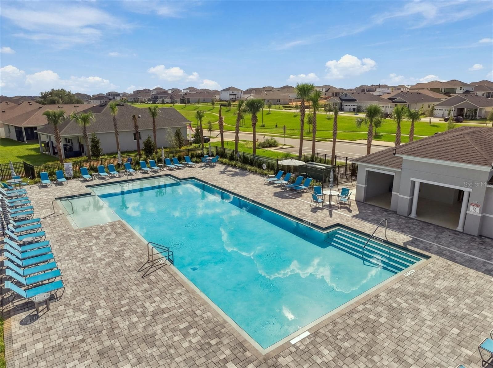 Community Pool - 403 OAK FLAT ALY, GROVELAND