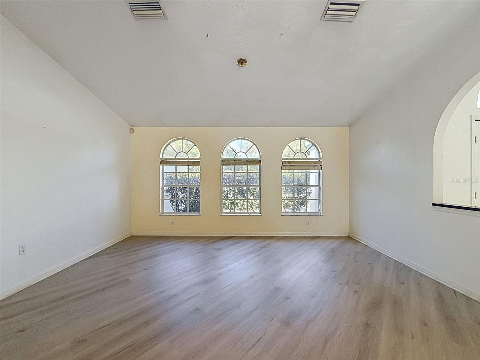 Single Family Residence at 10074 SLEEPY WILLOW CT, SPRING HILL, photo 11 of 84