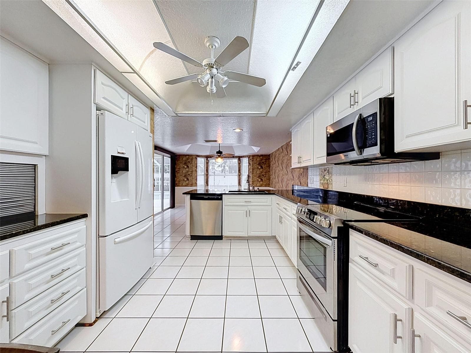 Single Family Residence at 10074 SLEEPY WILLOW CT, SPRING HILL, photo 22 of 84