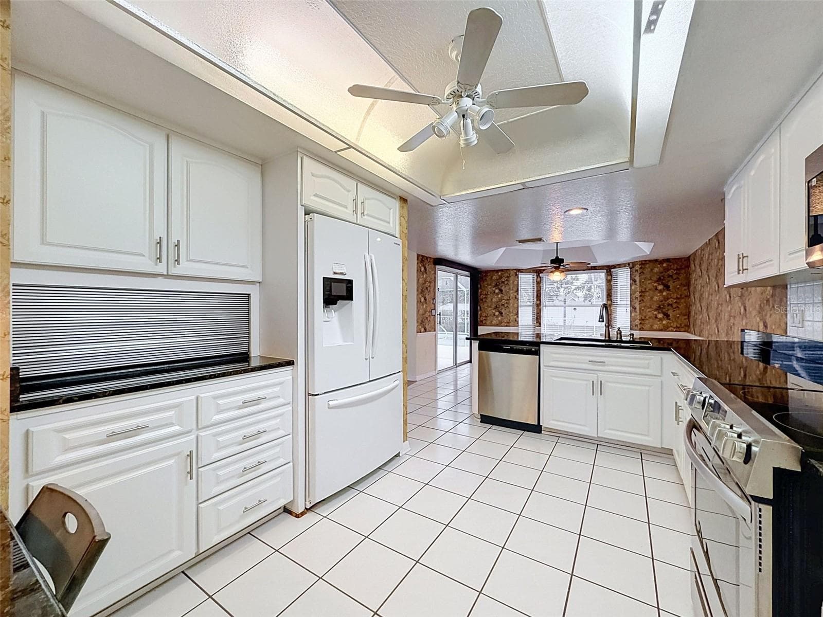 Single Family Residence at 10074 SLEEPY WILLOW CT, SPRING HILL, photo 23 of 84