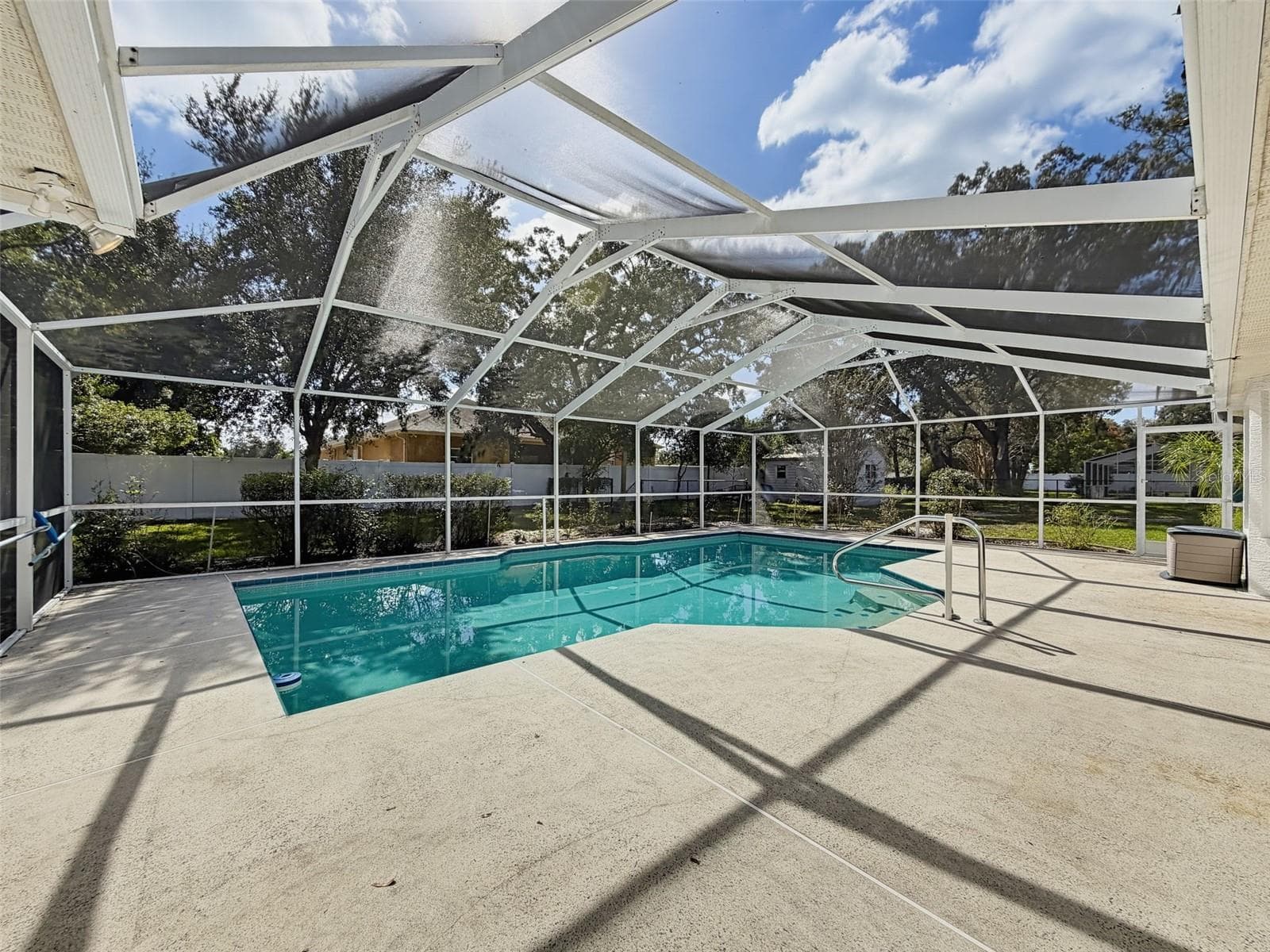 Amazing HEATED saltwater pool. - 10074 SLEEPY WILLOW CT, SPRING HILL