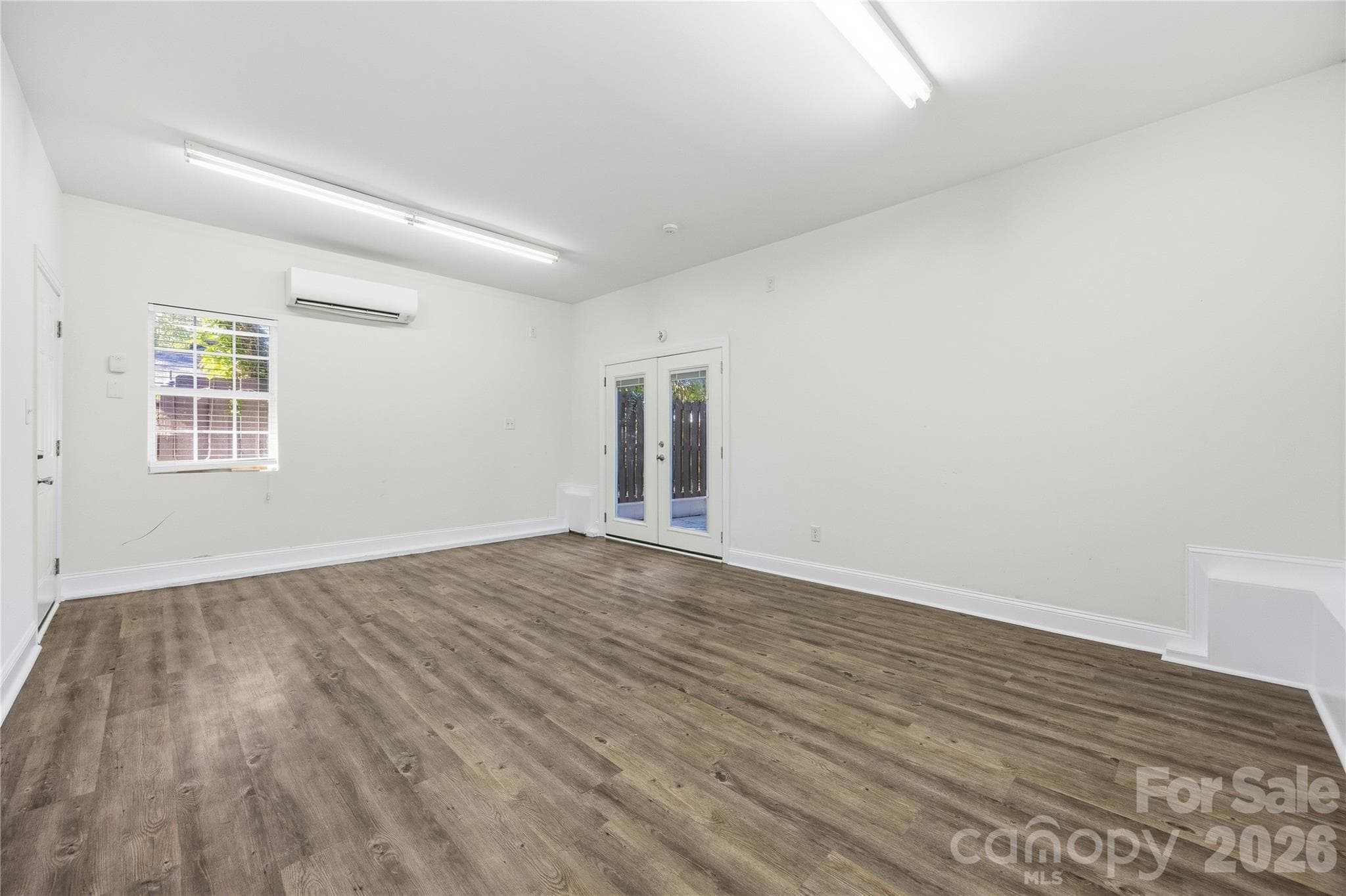 Single Family Residence at 1623 S Mint Street, Charlotte, photo 45 of 48