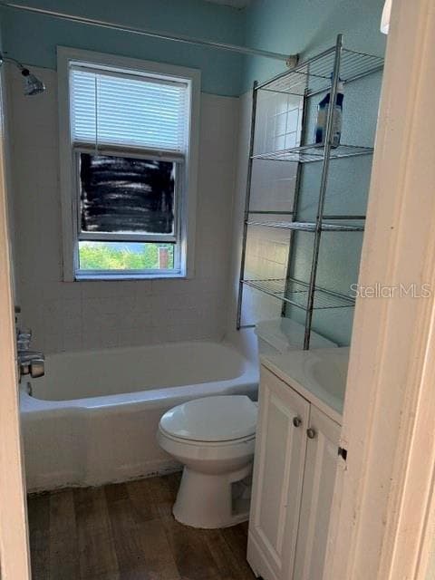 Single Family Residence at 1721 GRANVILLE CT S, ST PETERSBURG, photo 7 of 8