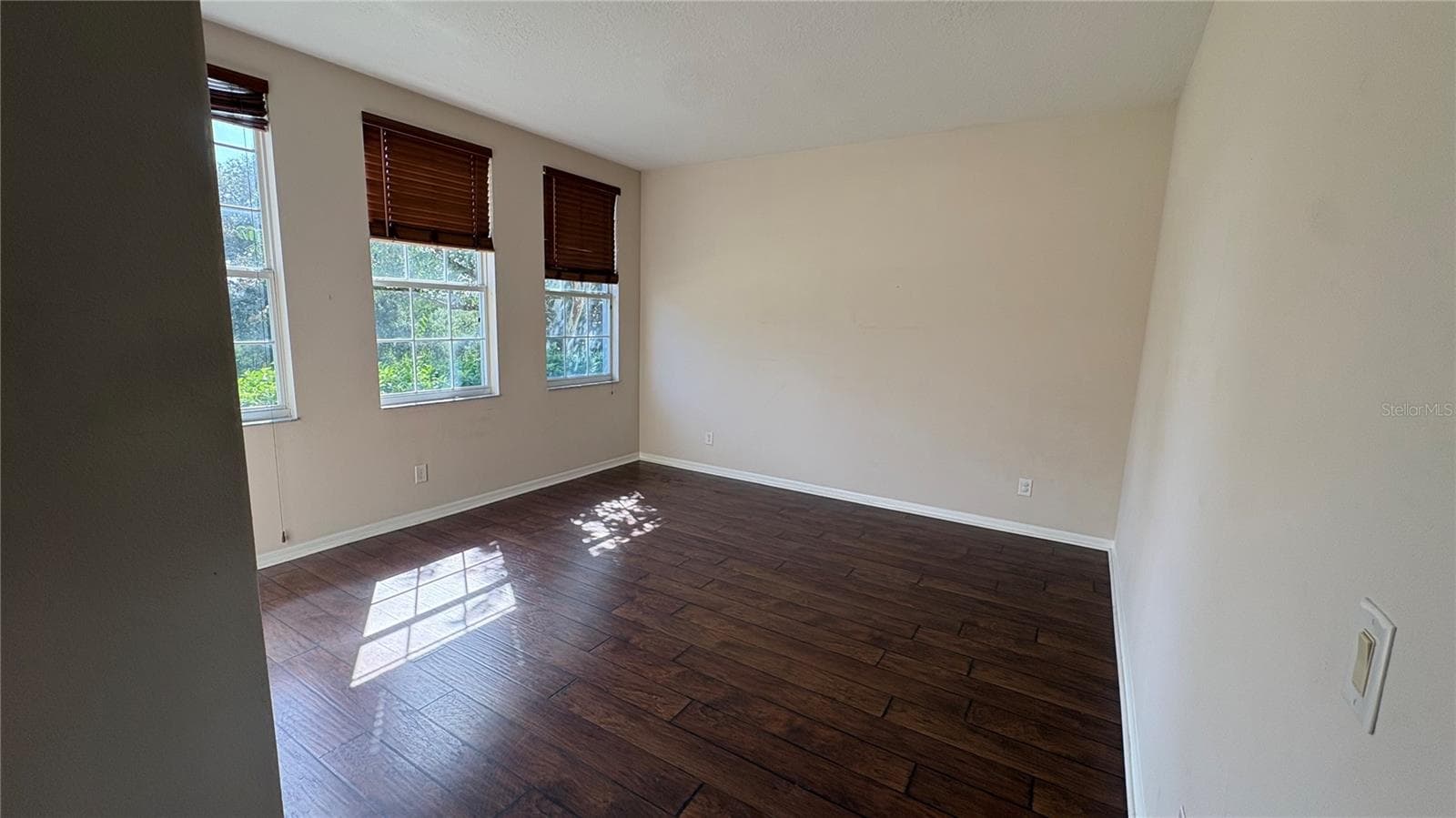 Single Family Residence at 278 HUNT ST, CLERMONT, photo 7 of 26