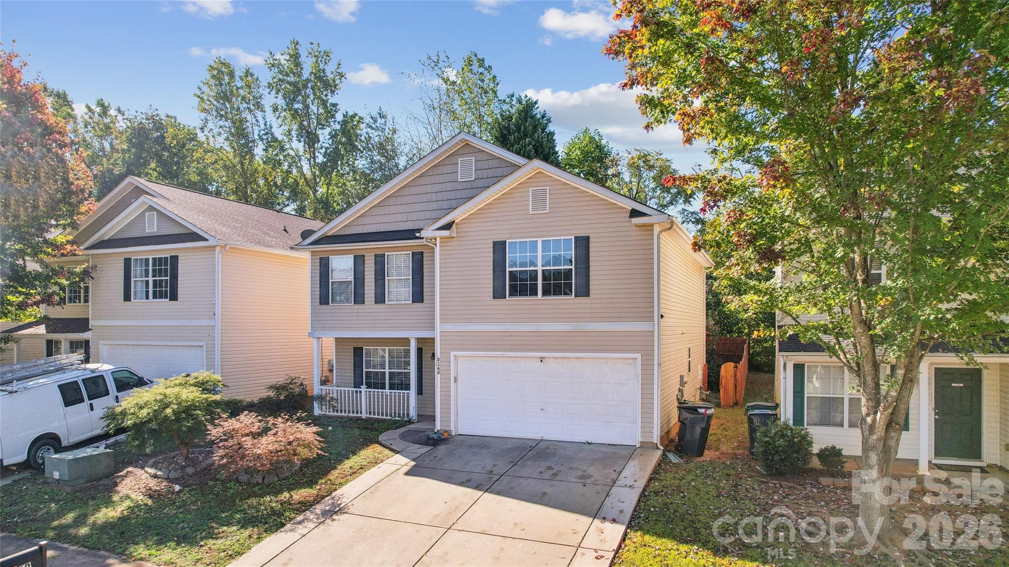 Single Family Residence at 5142 Grays Ridge Drive, Charlotte, photo 3 of 23