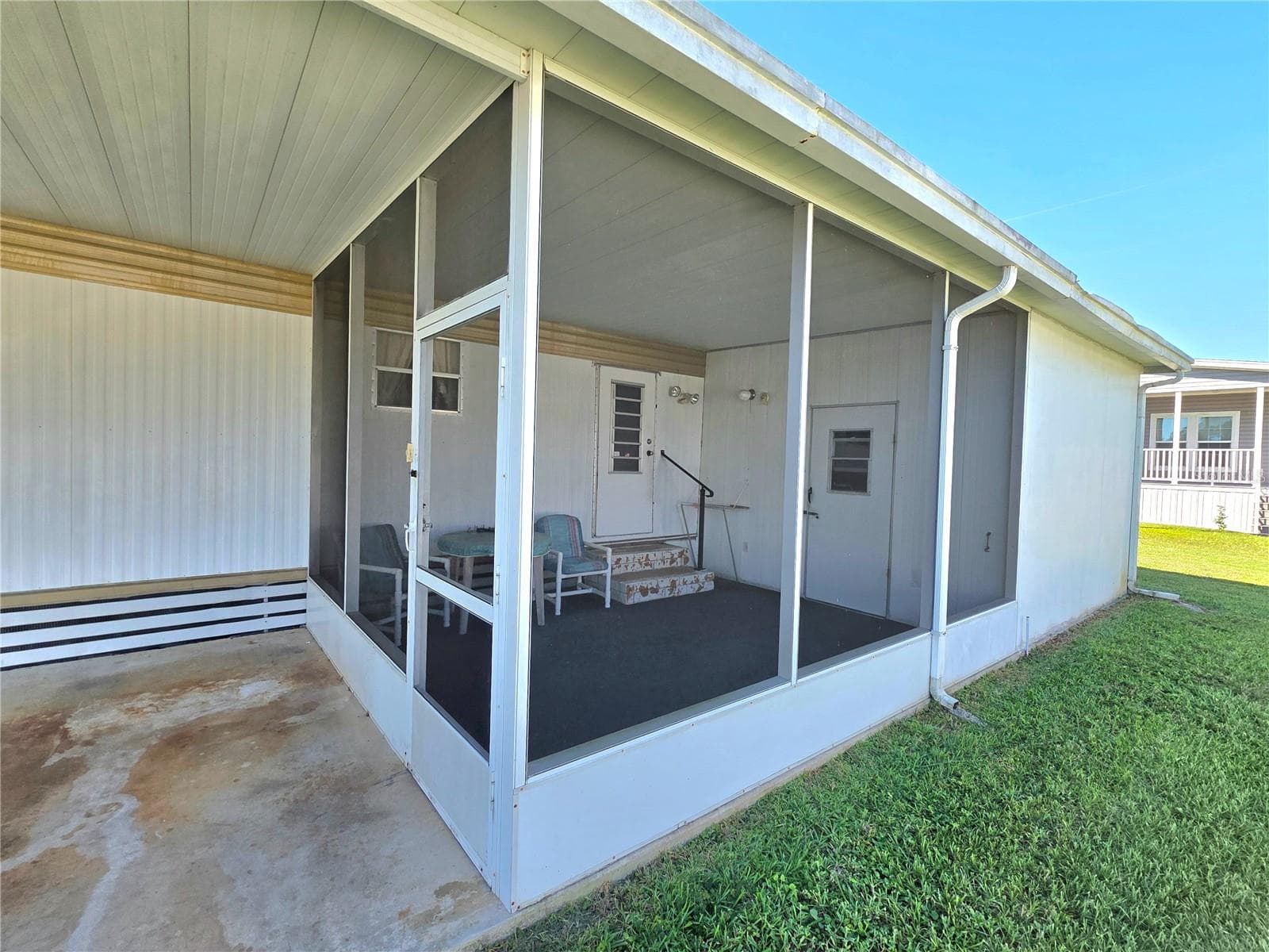Mobile Home at 5503 BARBARA ST, ZEPHYRHILLS, photo 3 of 56