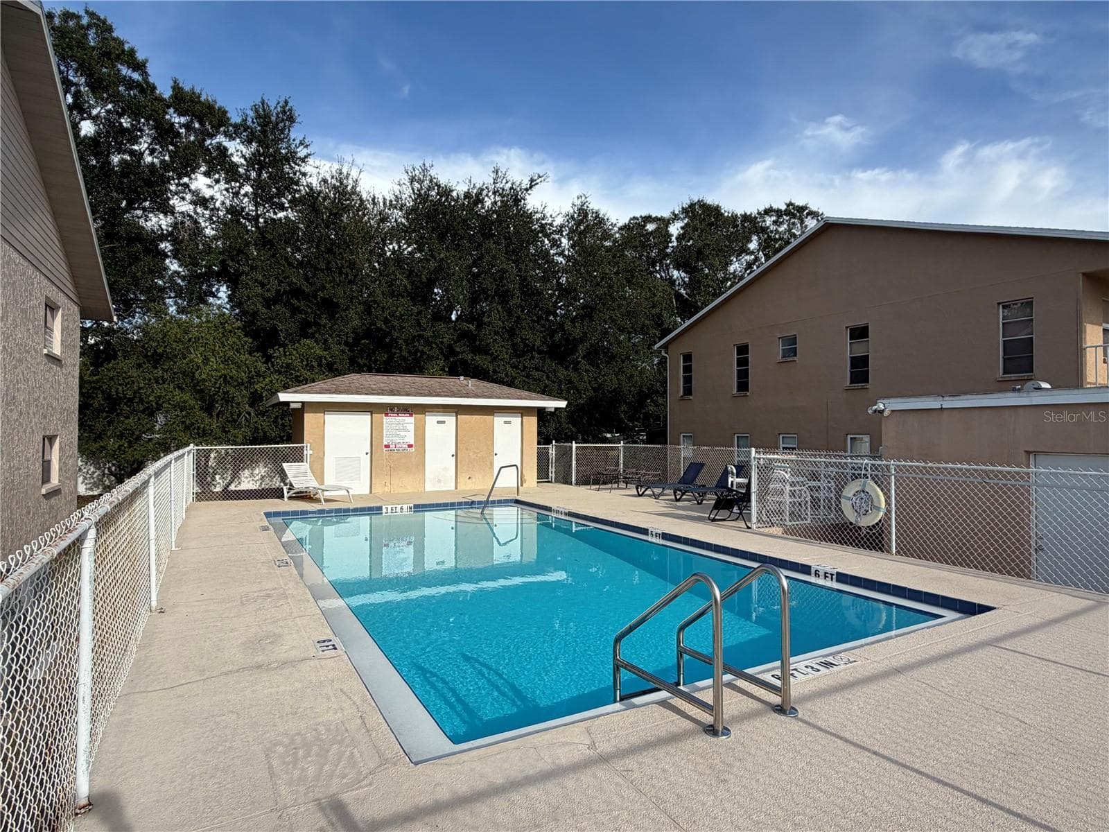 pool - 8151 HEATHERWOOD DR #111, SEMINOLE