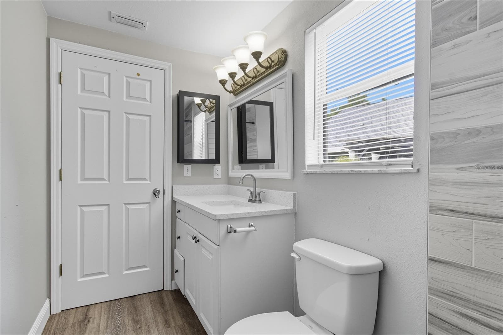 Single Family Residence at 4701 HAINES RD N, ST PETERSBURG, photo 18 of 37