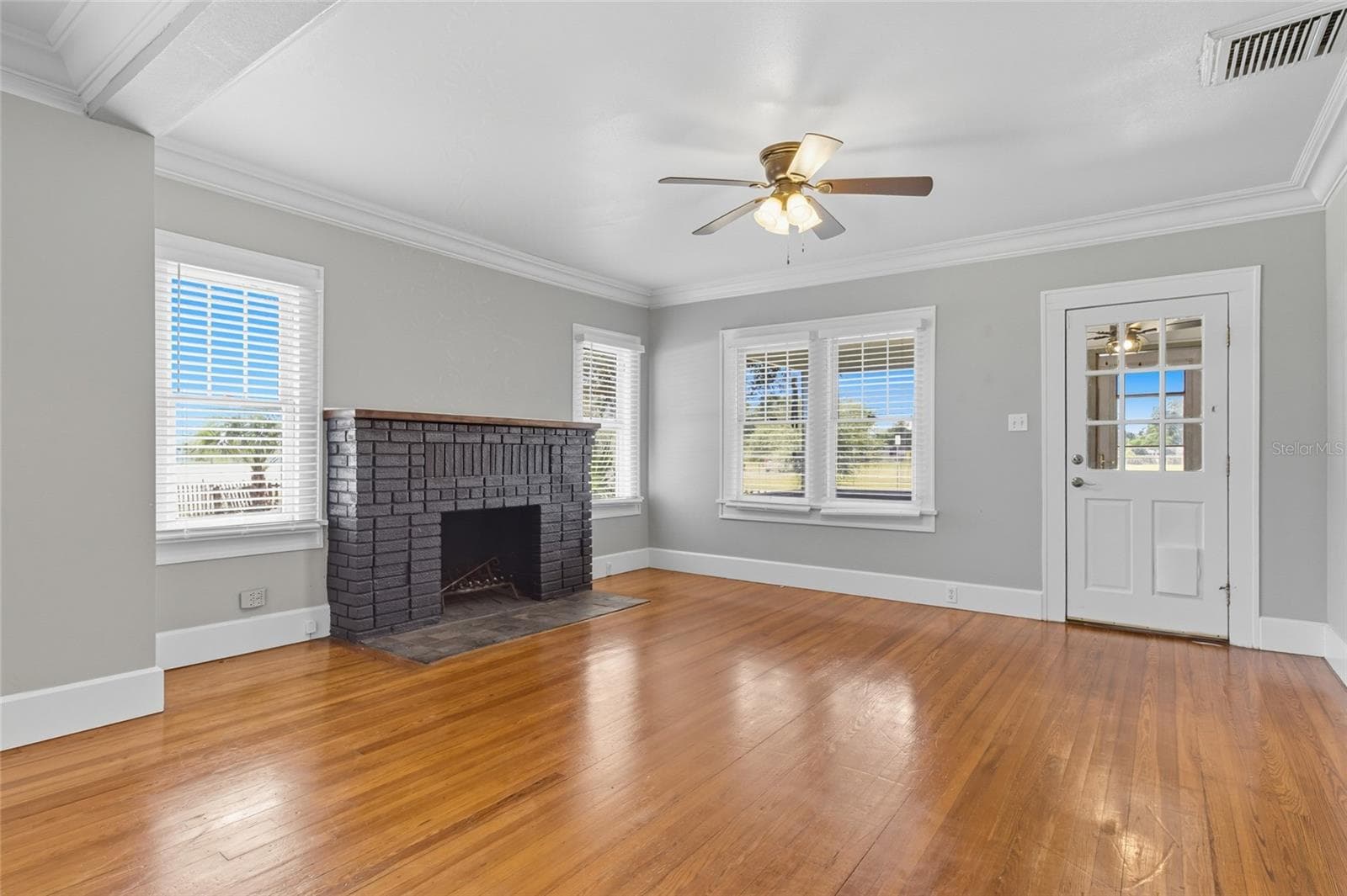 Single Family Residence at 4701 HAINES RD N, ST PETERSBURG, photo 23 of 37