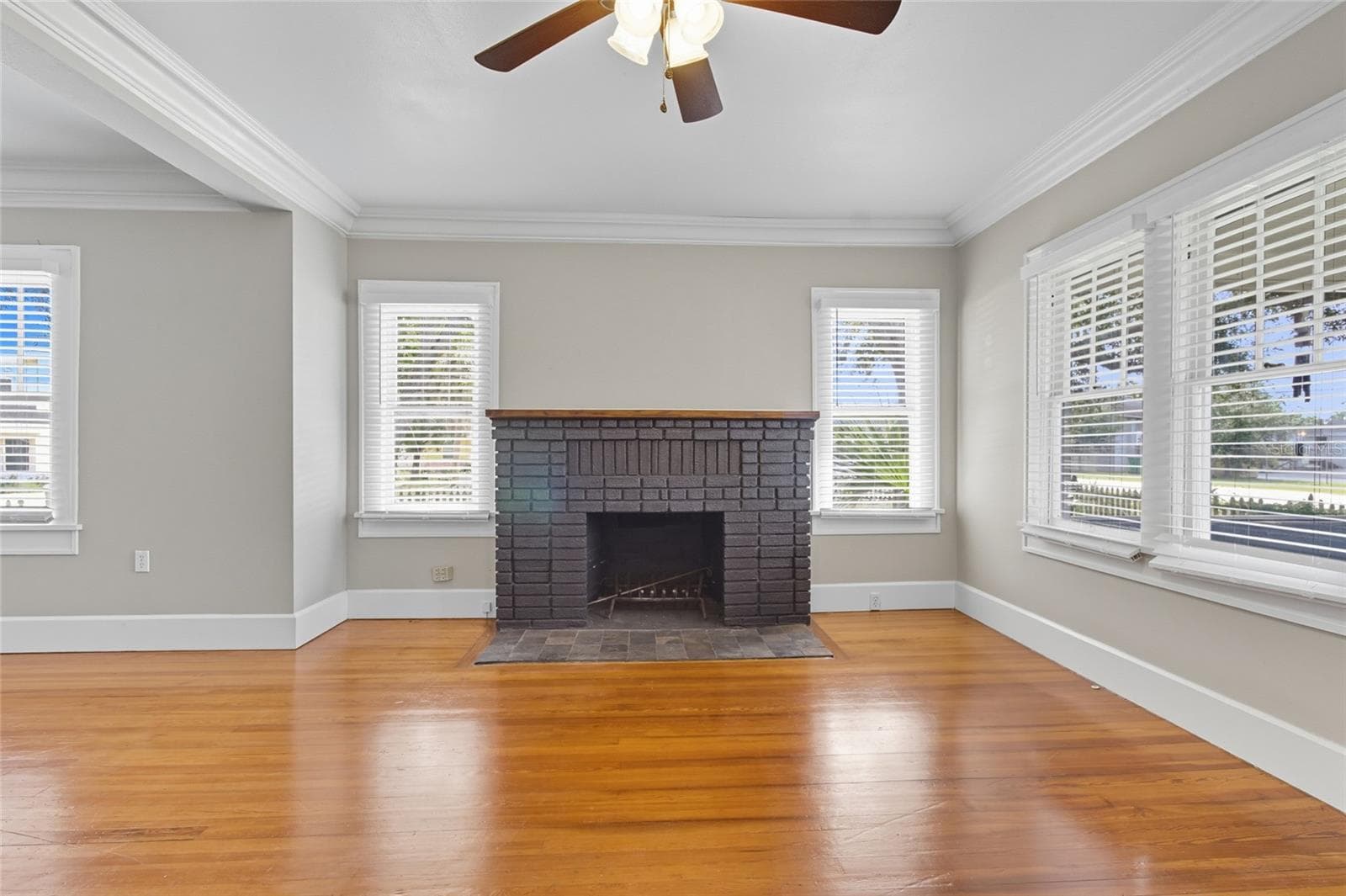 Single Family Residence at 4701 HAINES RD N, ST PETERSBURG, photo 24 of 37