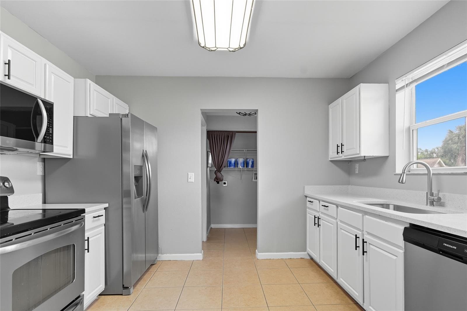 Single Family Residence at 4701 HAINES RD N, ST PETERSBURG, photo 26 of 37