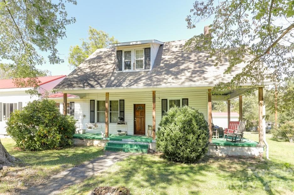 44 B Street