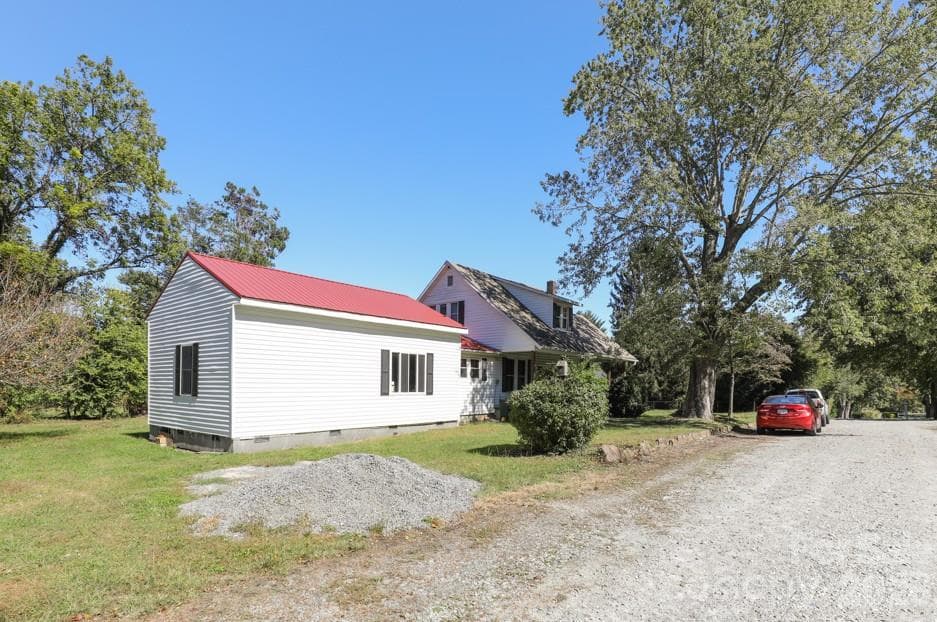 Single Family Residence at 44 B Street, East Flat Rock, photo 13 of 16