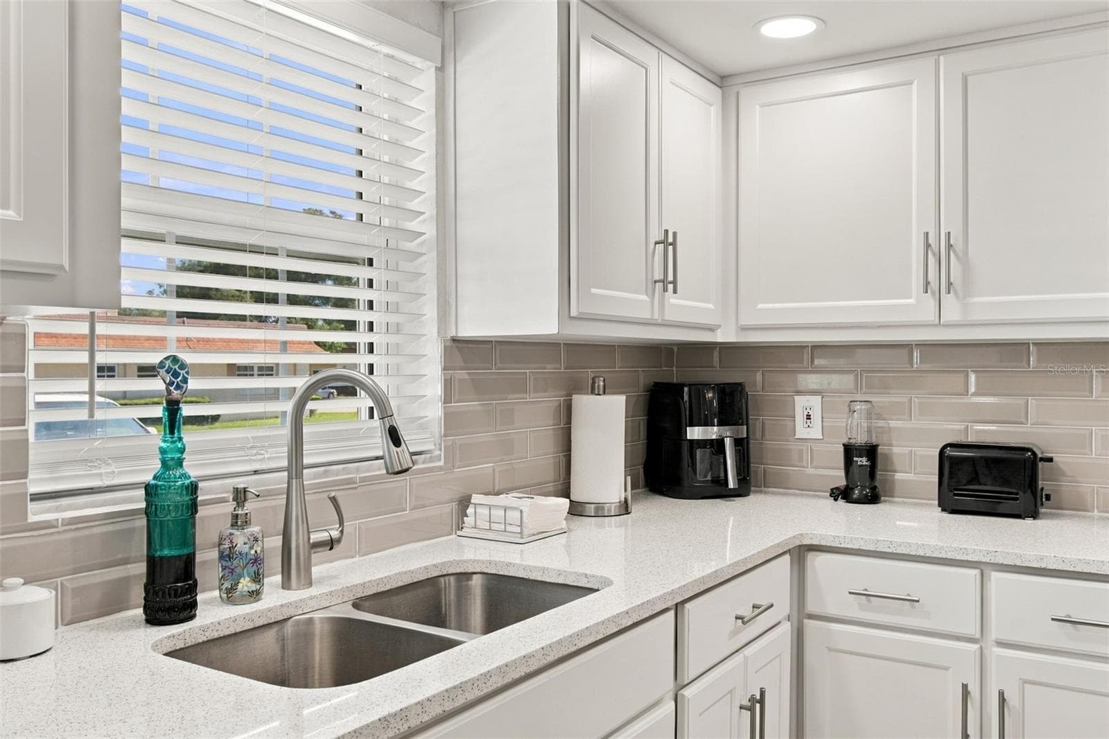 Kitchen 2 - 1659 S LAKE AVE #1, CLEARWATER