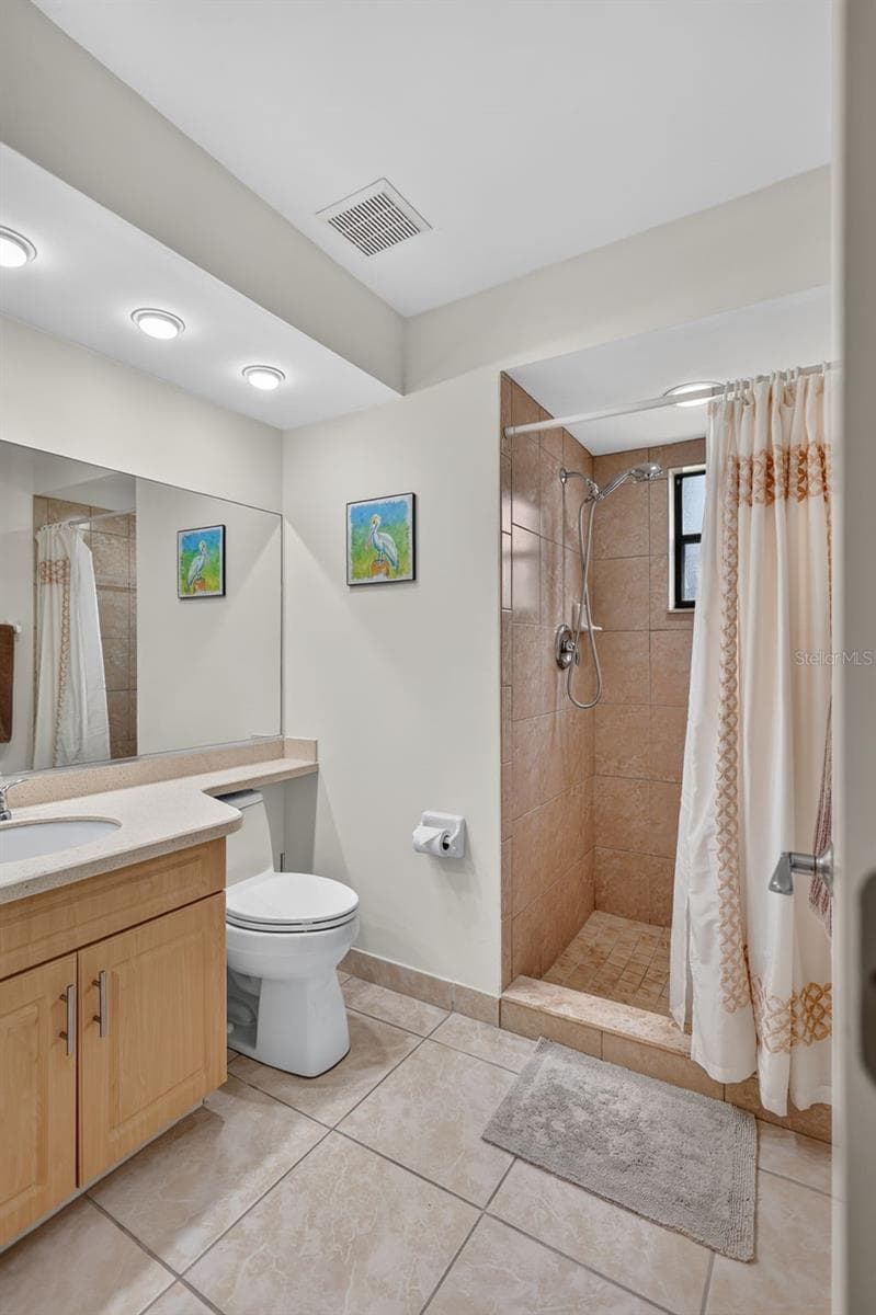 Guest Bathroom - 3728 PINECONE CT #164, SARASOTA