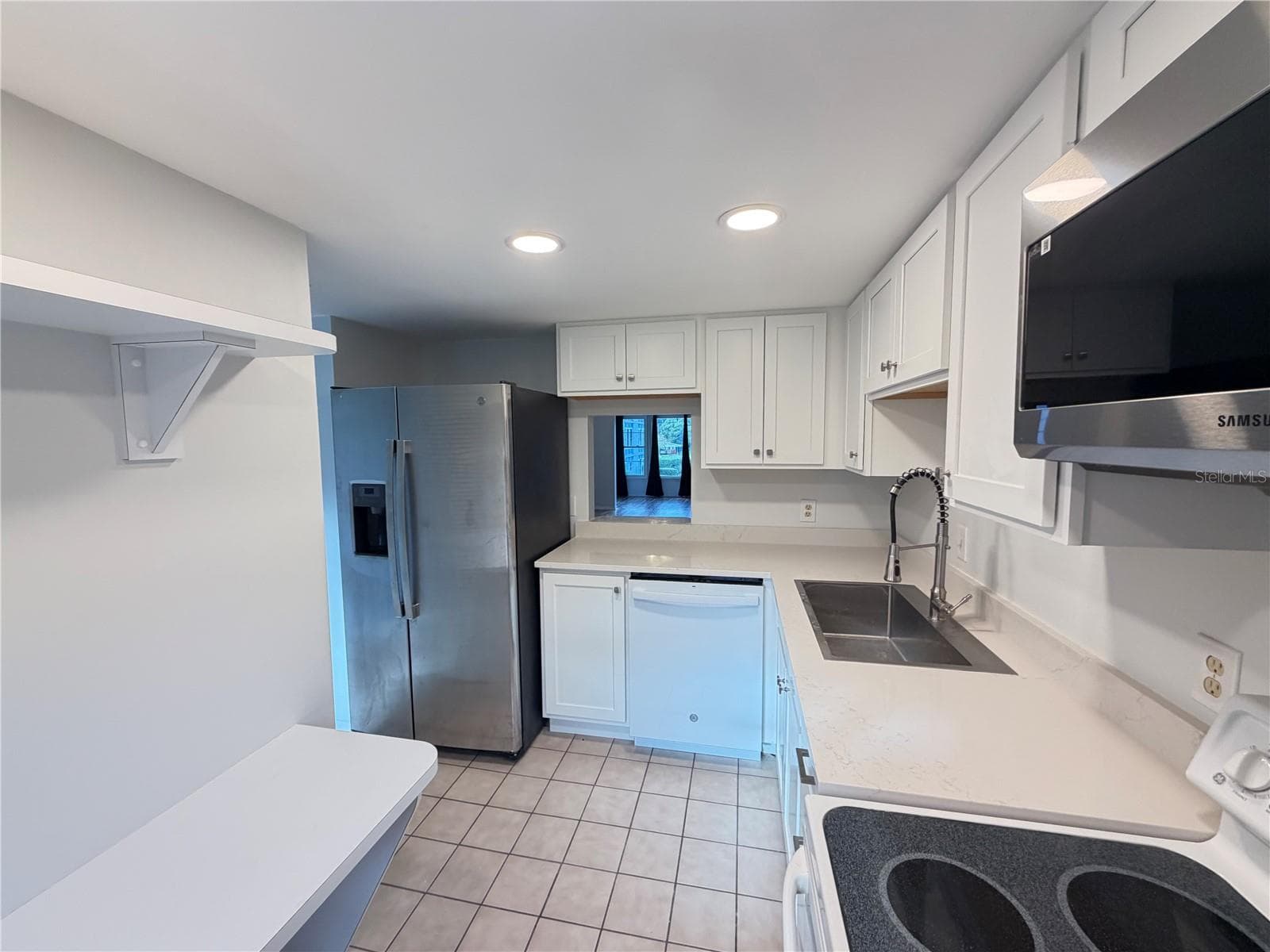 Condominium at 333 LAKE HOWARD DR NW #211B, WINTER HAVEN, photo 38 of 40