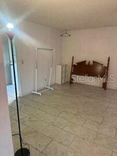 Living - 1800 SE 52ND CT, OCALA
