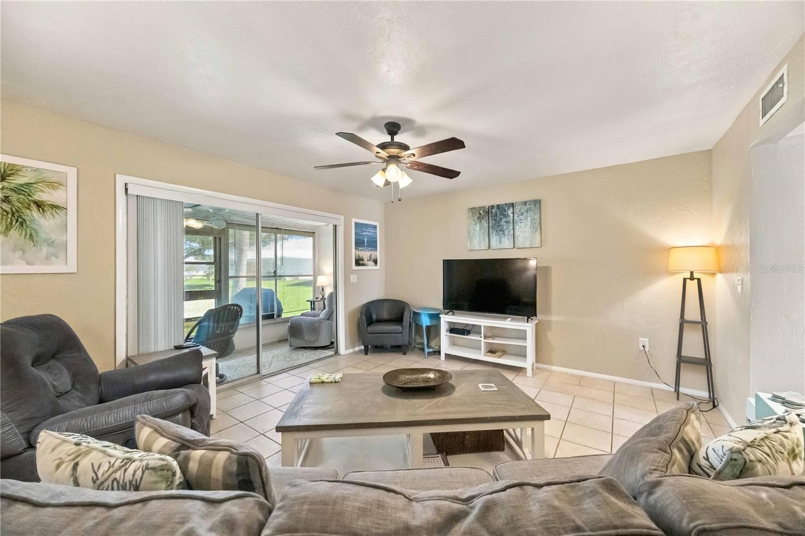 Condominium at 168 CIRCLEWOOD DR #102, VENICE, photo 10 of 31