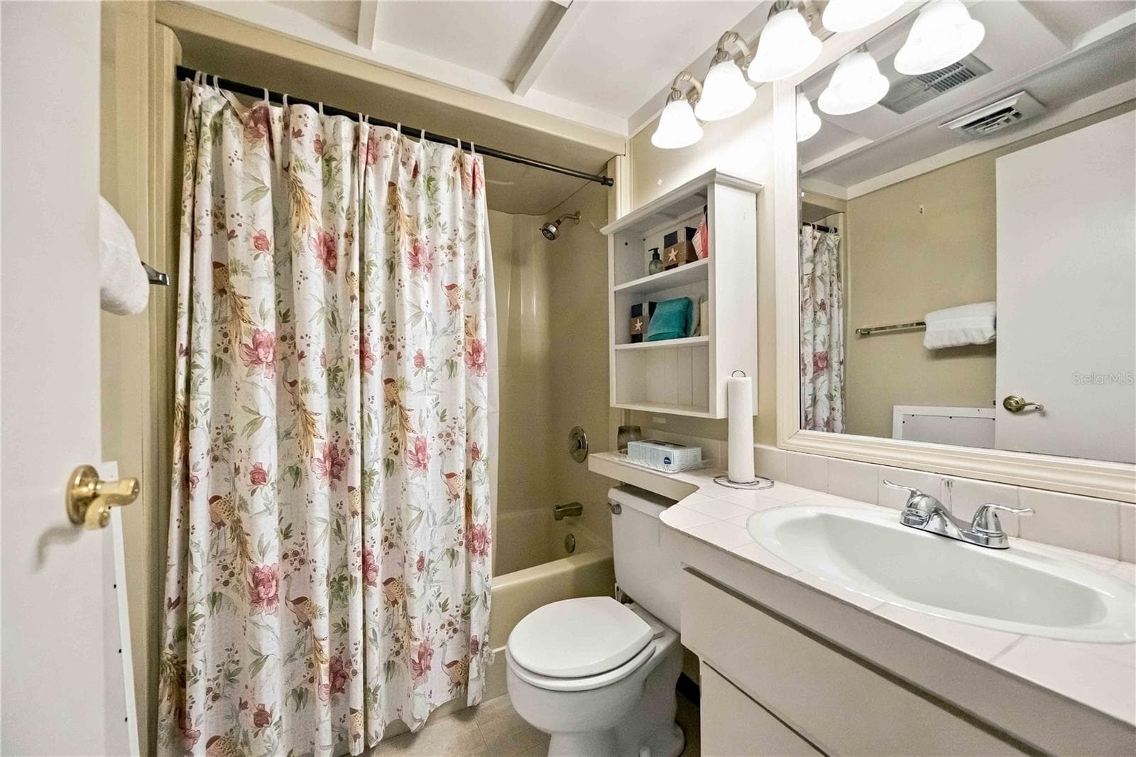 Condominium at 168 CIRCLEWOOD DR #102, VENICE, photo 25 of 31