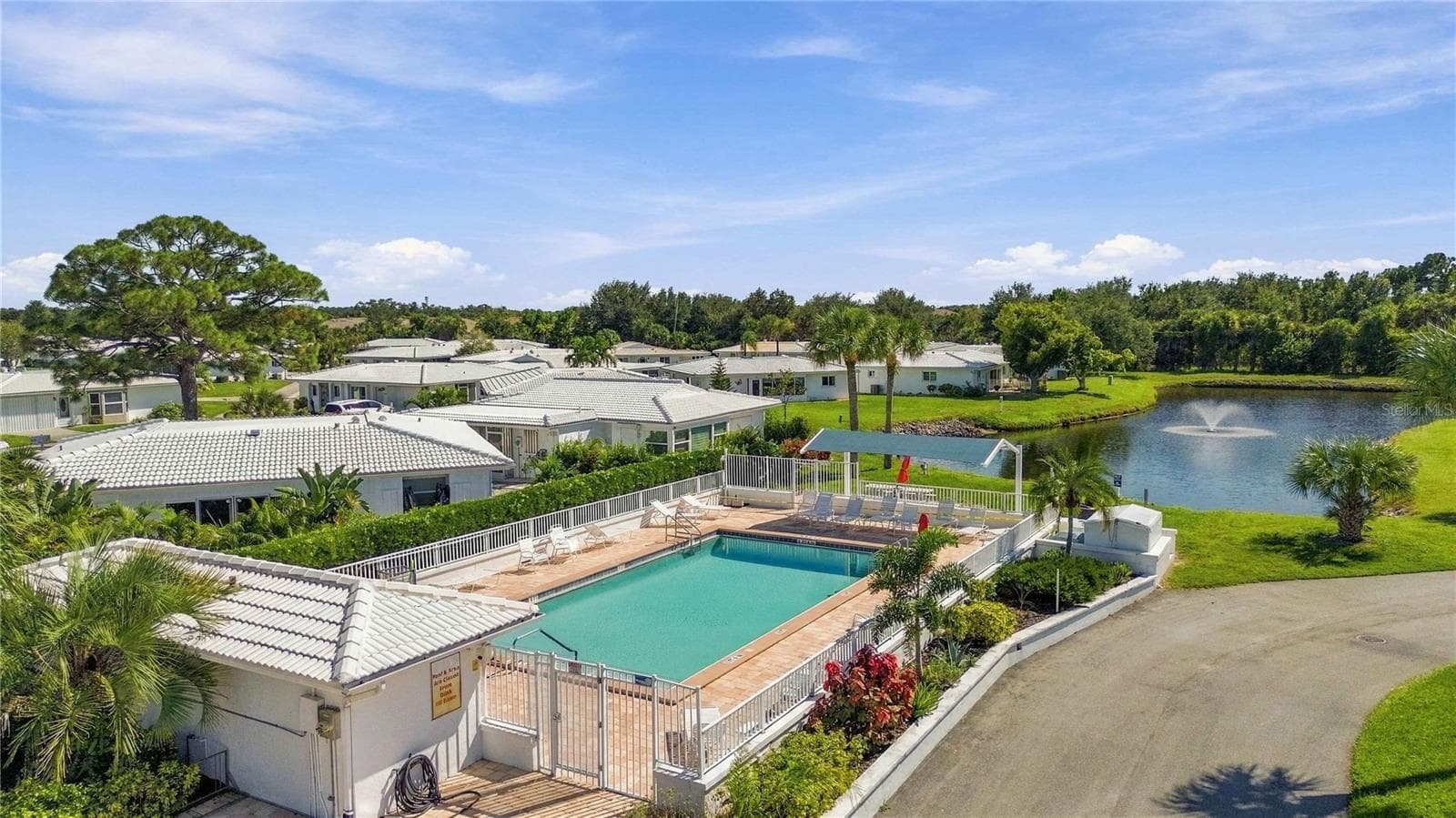 Condominium at 168 CIRCLEWOOD DR #102, VENICE, photo 27 of 31