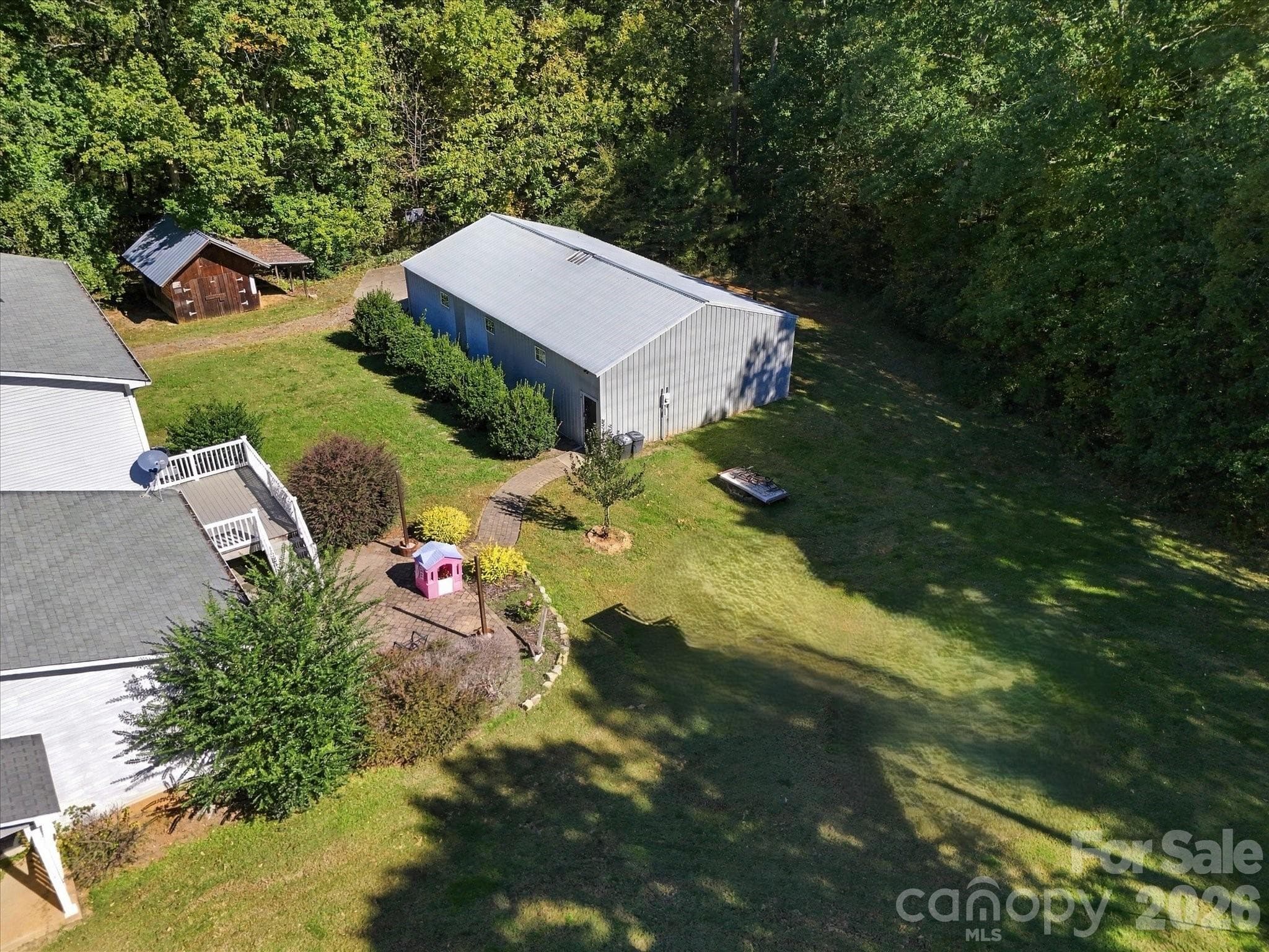 Single Family Residence at 8898 Webb Road, Stanfield, photo 4 of 36