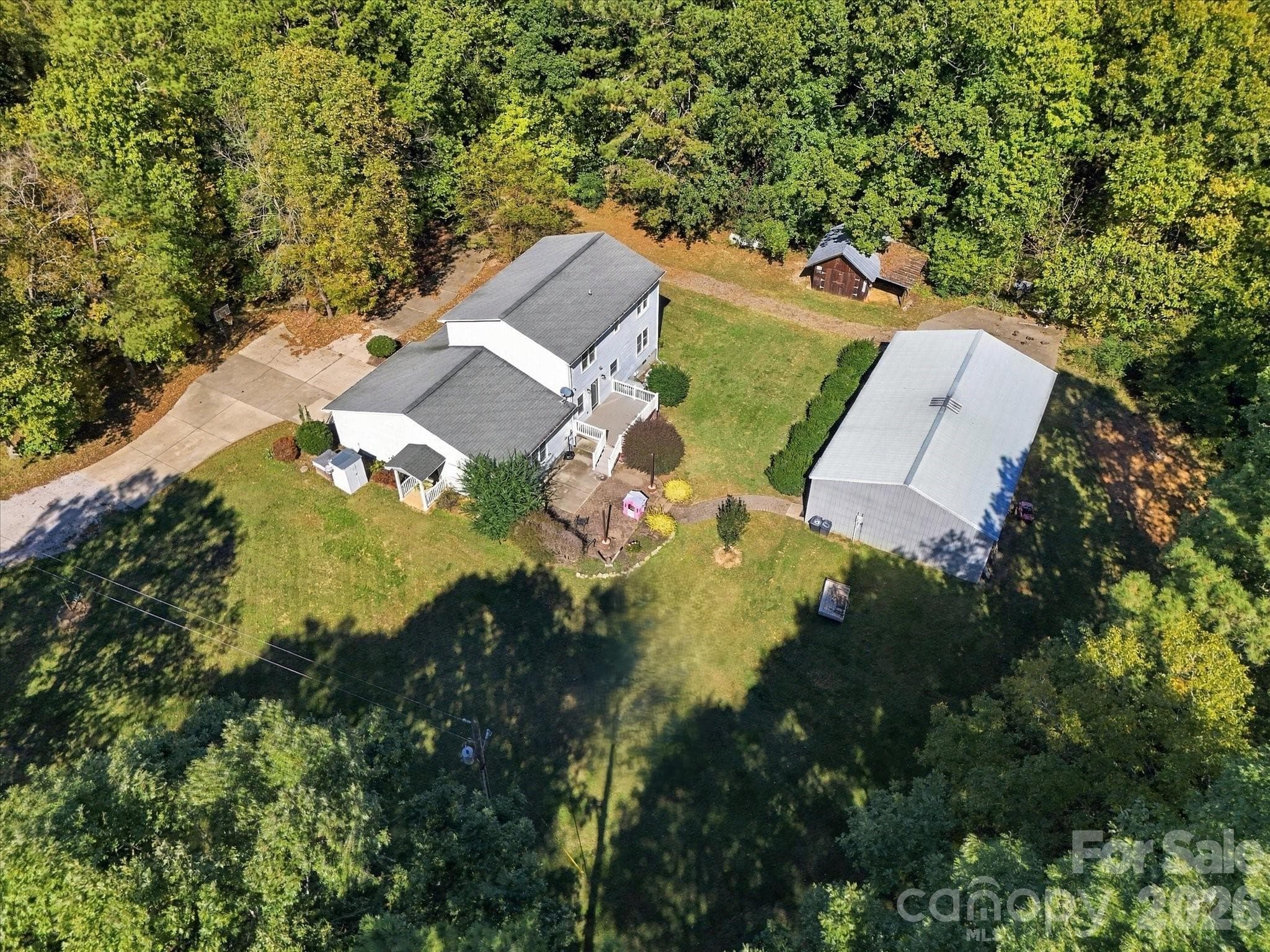 Single Family Residence at 8898 Webb Road, Stanfield, photo 5 of 36