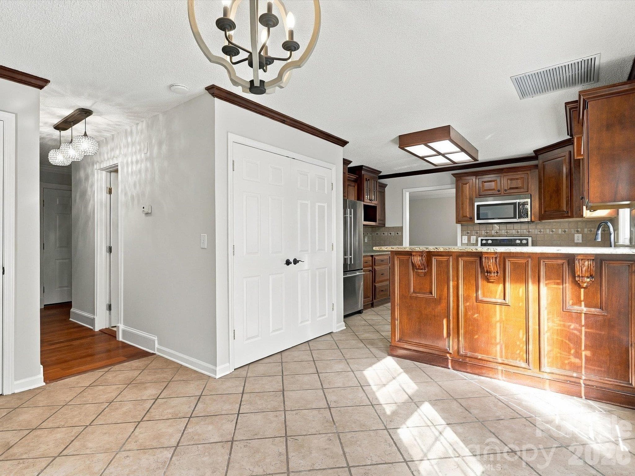 Single Family Residence at 8898 Webb Road, Stanfield, photo 15 of 36